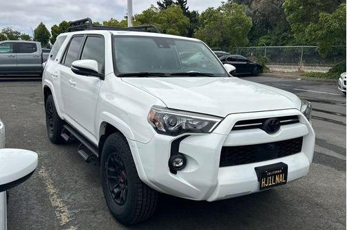 White 2022 Toyota 4Runner SR5 Premium