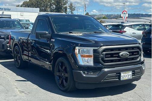 Black Metallic 2022 Ford F-150 XL