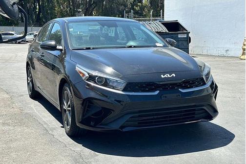Aurora Black 2022 Kia Forte LXS