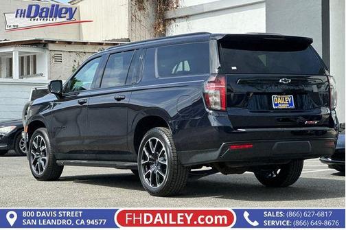Midnight Blue Metallic 2024 Chevrolet Suburban RST