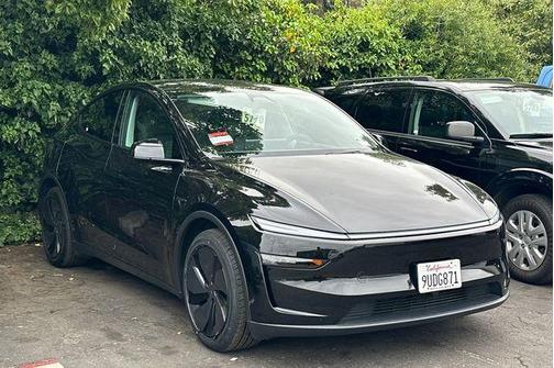 Black 2026 Tesla Model Y Long Range