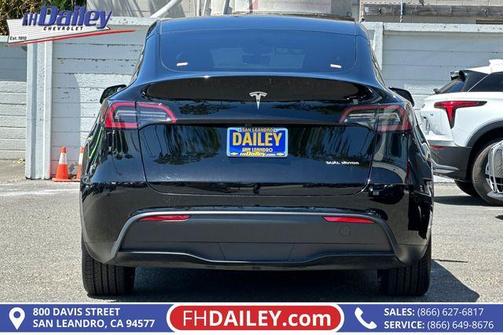 Black 2025 Tesla Model Y Long Range