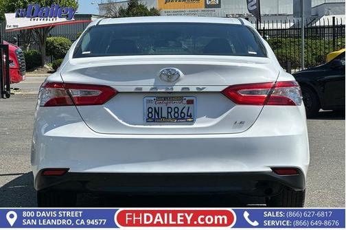 Super White 2018 Toyota Camry LE