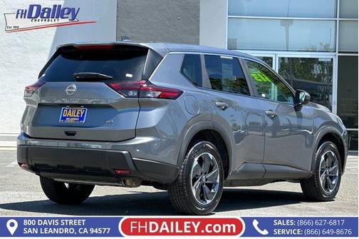 Gun Metallic 2025 Nissan Rogue SV