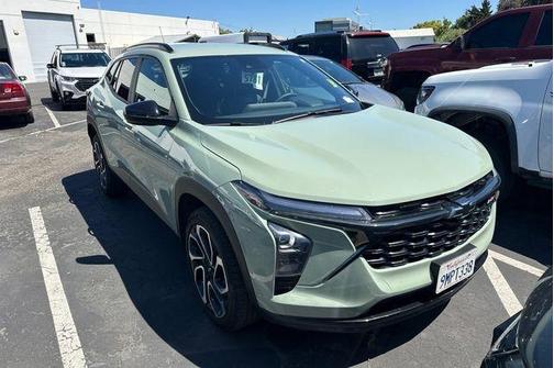 Green 2024 Chevrolet Trax 2RS