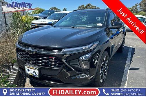 Black Metallic 2024 Chevrolet Trax 2RS