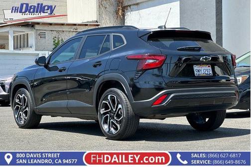 Black Metallic 2024 Chevrolet Trax 2RS