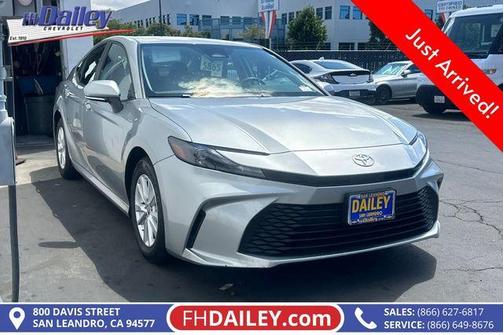 Ocean 2025 Toyota Camry SE