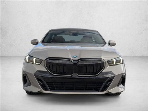 2026 BMW 550e xDrive