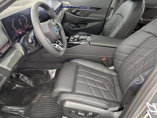 2026 BMW 550e xDrive