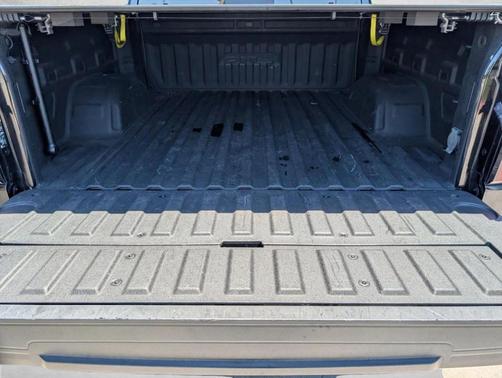 Onyx Black 2022 GMC Sierra 1500 AT4
