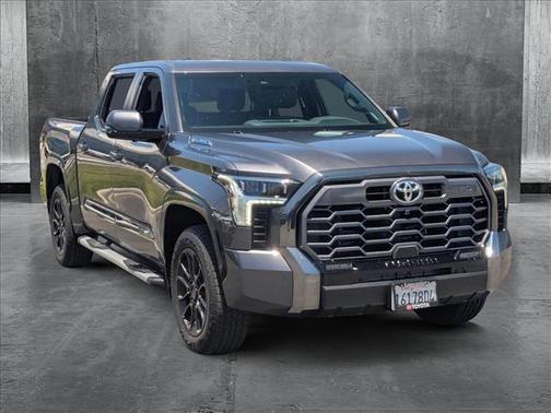 2025 Toyota Tundra Hybrid Platinum