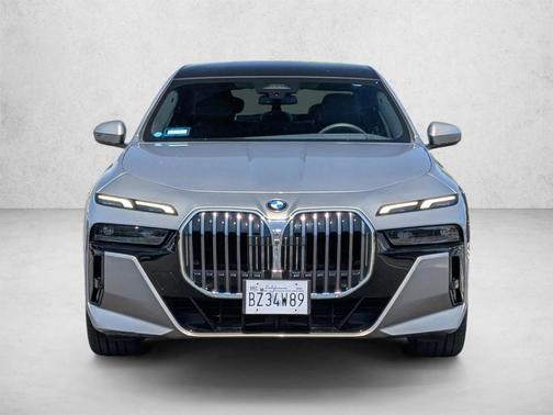 Gray Metallic 2023 BMW 740 i