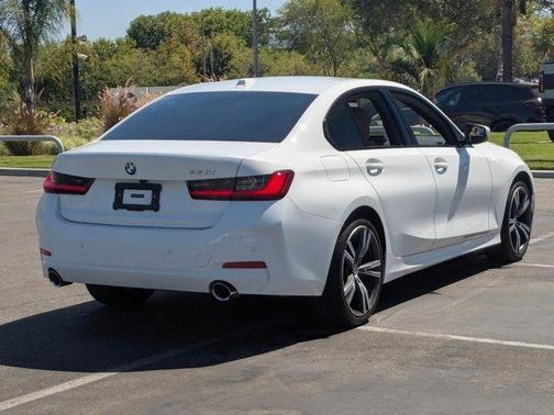 2023 BMW 330 i