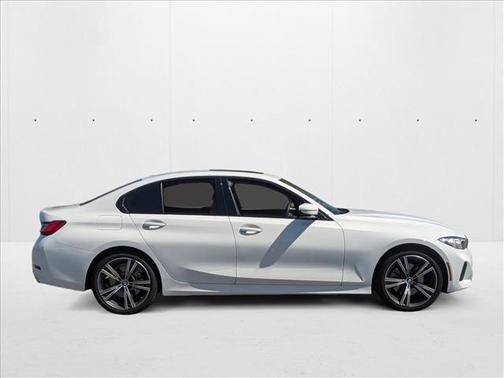 2023 BMW 330 i