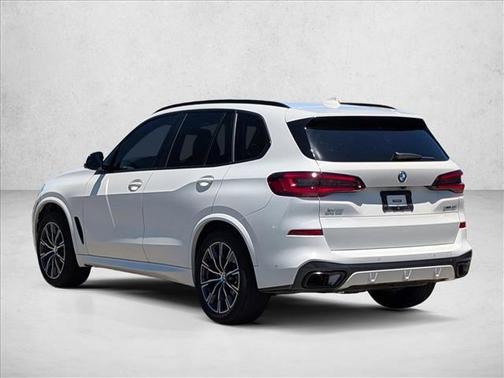 Alpine White 2023 BMW X5 xDrive40i