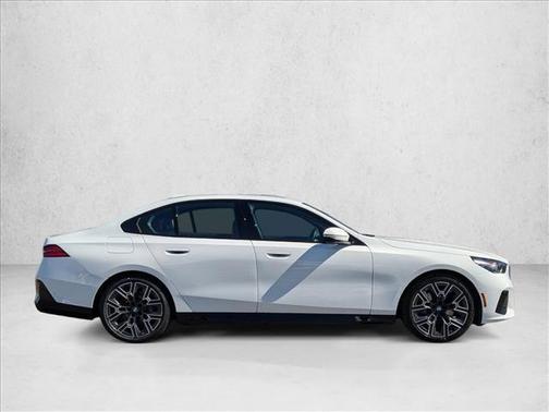 2024 BMW 530 i