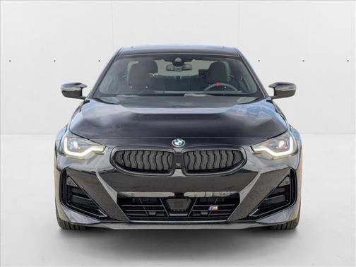 2025 BMW M240 i
