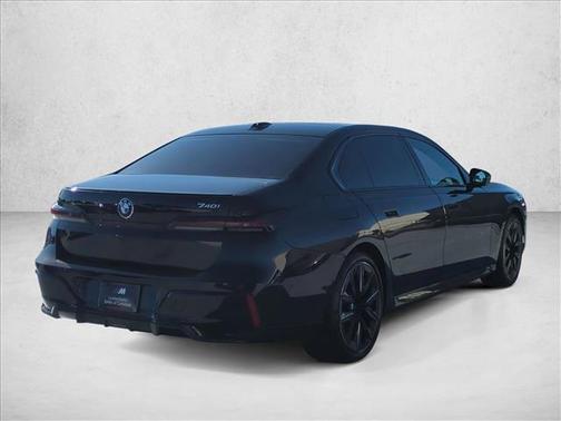 2023 BMW 740 i