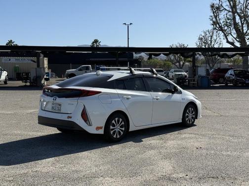 Blizzard Pearl 2020 Toyota Prius Prime Limited