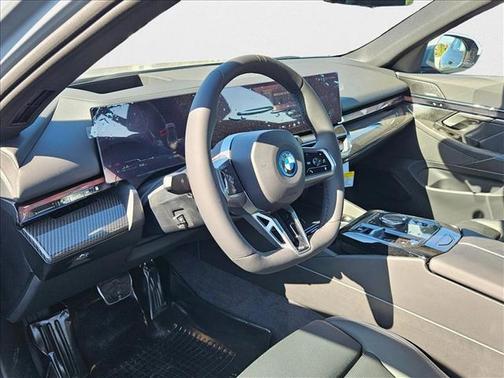 2026 BMW 550e xDrive