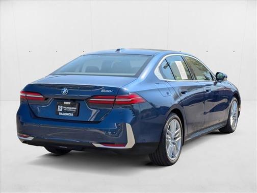 2025 BMW 530 i