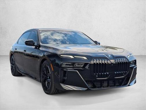 2023 BMW 740 i