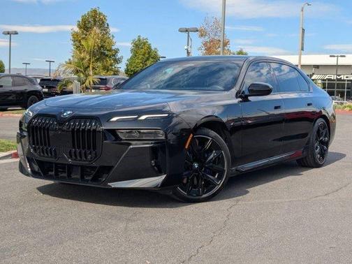 2023 BMW 740 i