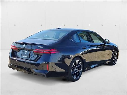 2025 BMW 530 i
