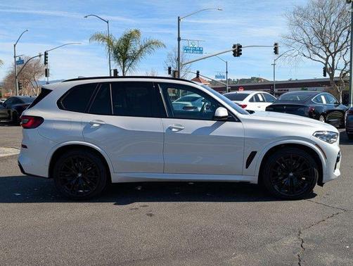 2022 BMW X5 sDrive40i