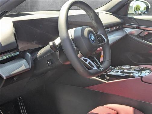 2025 BMW i5 eDrive40