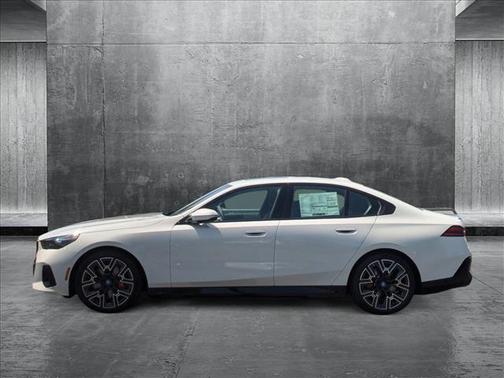 2025 BMW i5 eDrive40