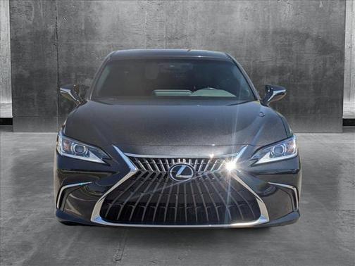 2023 Lexus ES 300h