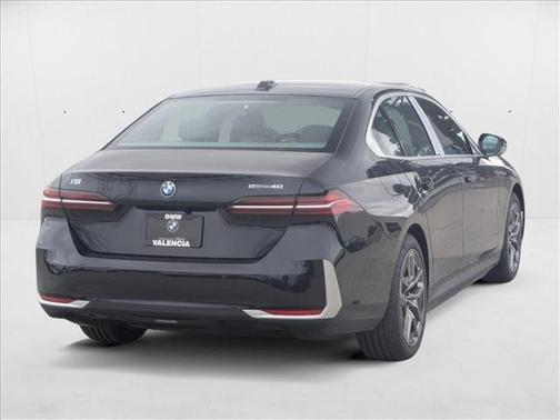 2025 BMW i5 eDrive40