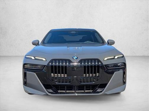 2023 BMW 760 760i xDrive