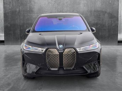 2025 BMW iX M60