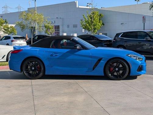 Misano Blue Metallic 2022 BMW Z4 M40i