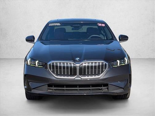 2025 BMW 540 i xDrive