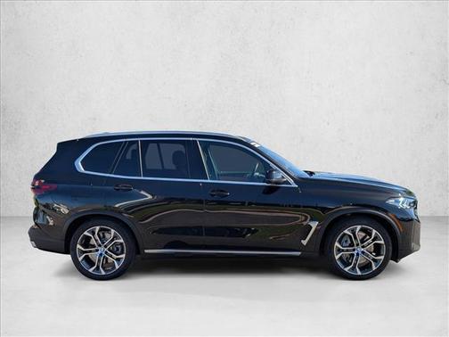 Black Sapphire Metallic 2026 BMW X5 PHEV xDrive50e