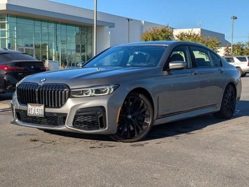2021 BMW 750 i xDrive