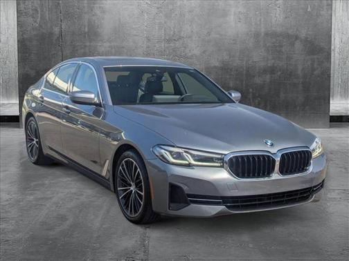 2022 BMW 530 i
