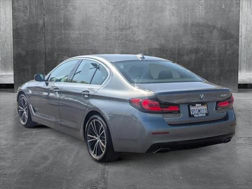 2022 BMW 530 i