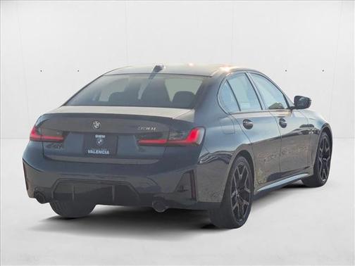 2025 BMW 330 i