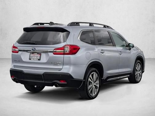Ice Silver Metallic 2021 Subaru Ascent Limited 7-Passenger