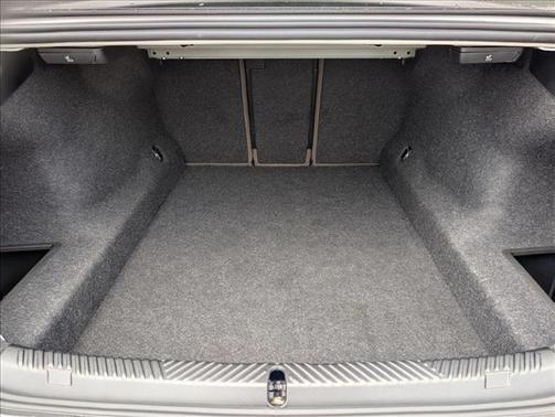 Alpine White 2026 BMW 530 i