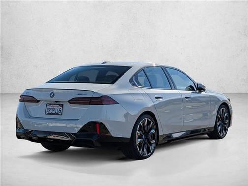 2025 BMW i5 xDrive40