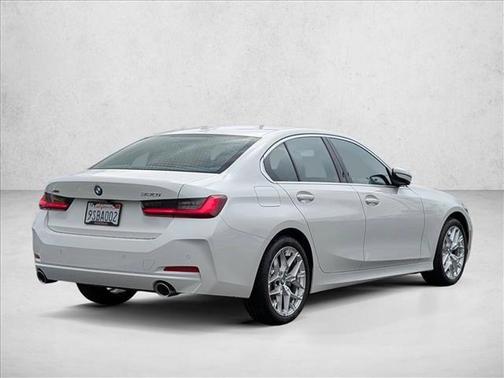 2025 BMW 330 i xDrive