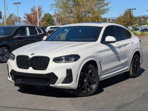 2023 BMW X4 xDrive30i