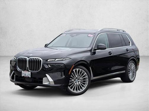 Black Sapphire Metallic 2025 BMW X7 xDrive40i