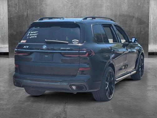 2023 BMW X7 xDrive40i